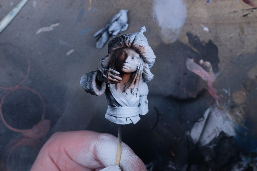 A Brush With Greatness 6: Kuri - Skin and Working With Resin